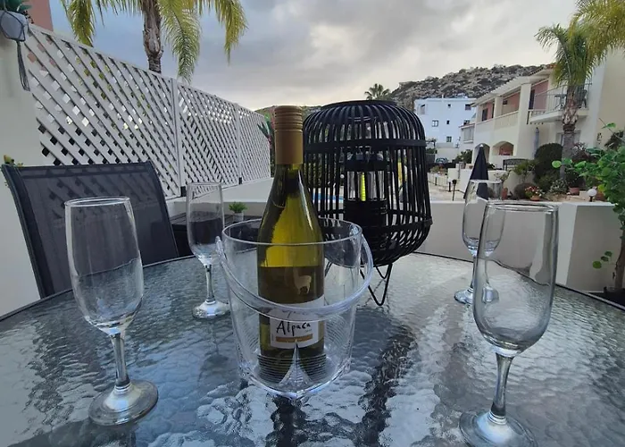 2 Bedroom Townhouse Lower Paphos Cyprus Peyia