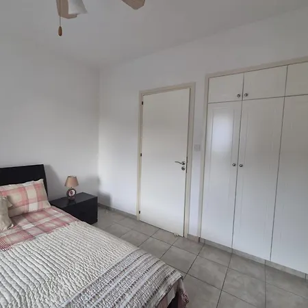 2 Bedroom Townhouse Lower Paphos Cyprus *