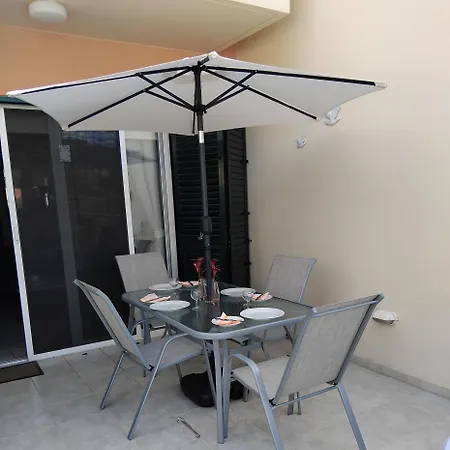 2 Bedroom Townhouse Lower Paphos Cyprus Casa vacanze *