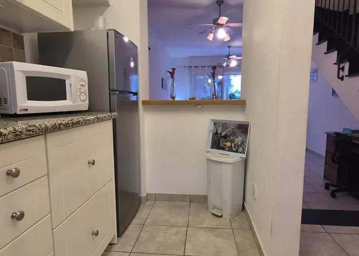 Dom wakacyjny 2 Bedroom Townhouse Lower Paphos Cyprus *