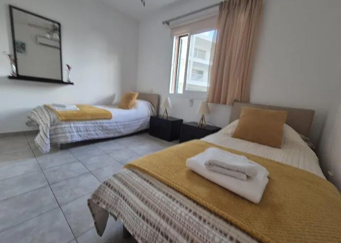 2 Bedroom Townhouse Lower Paphos Cyprus Peja