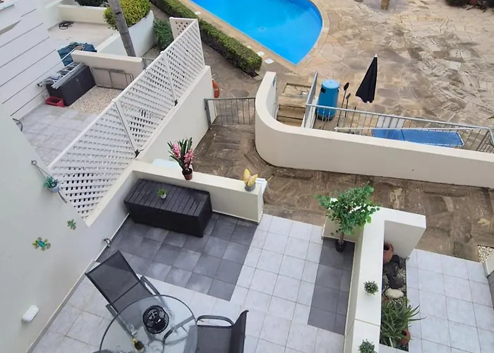 2 Bedroom Townhouse Lower Paphos Cyprus *