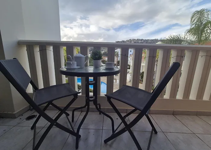 2 Bedroom Townhouse Lower Paphos Cyprus Casa vacanze