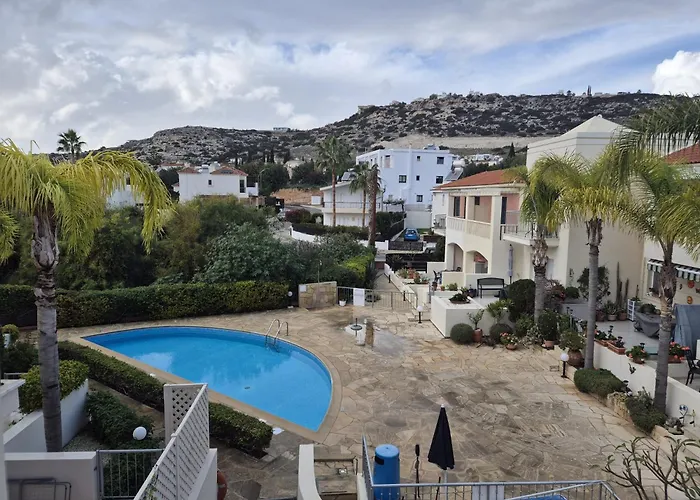 Casa vacanze 2 Bedroom Townhouse Lower Paphos Cyprus Peyia